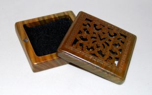 綠檀木矩形環香爐
